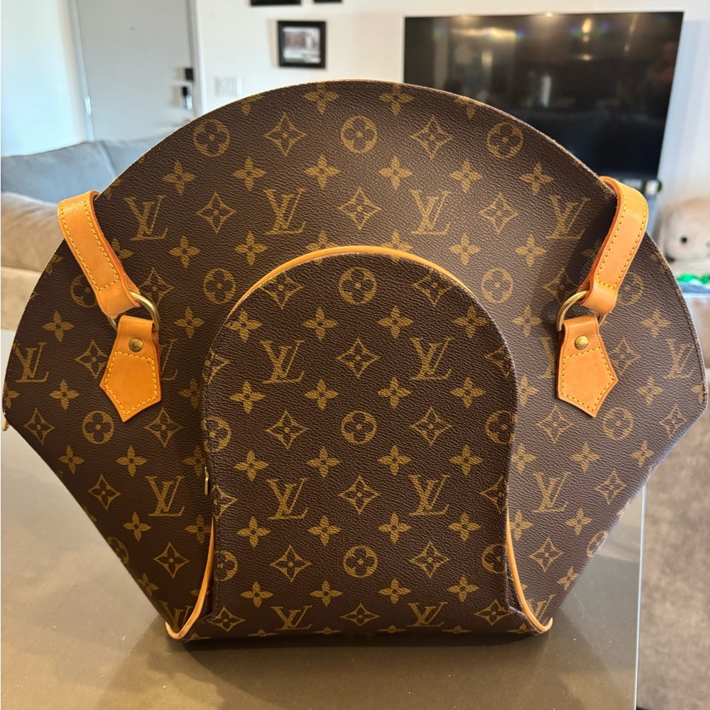 Louis Vuitton Brown Monogram Shoulder Bag